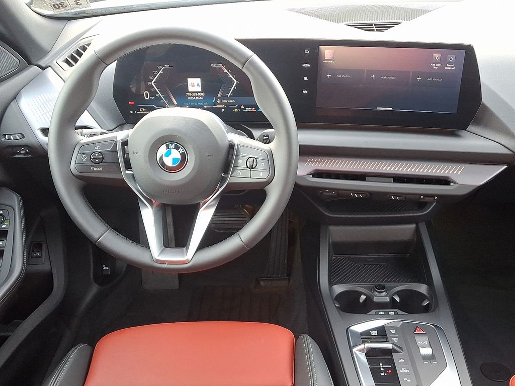 Thumbnail: 2025 BMW 2 Series - 12