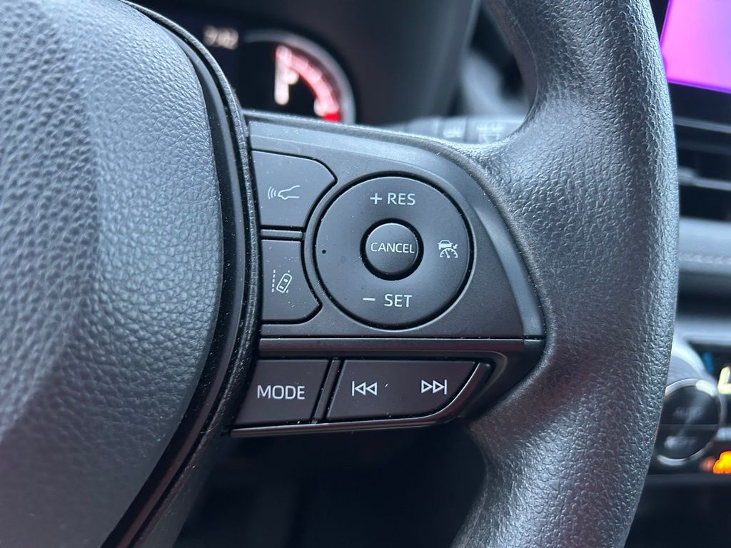 Thumbnail: 2024 Toyota RAV4 - 19