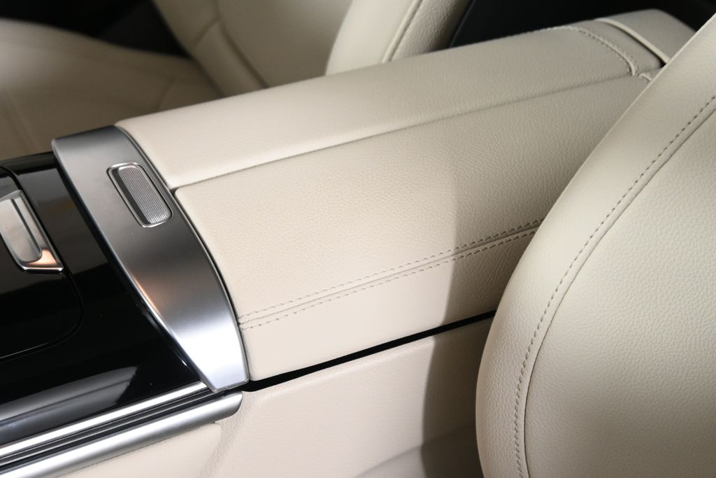 Thumbnail: 2026 Mercedes-Benz GLC - 24