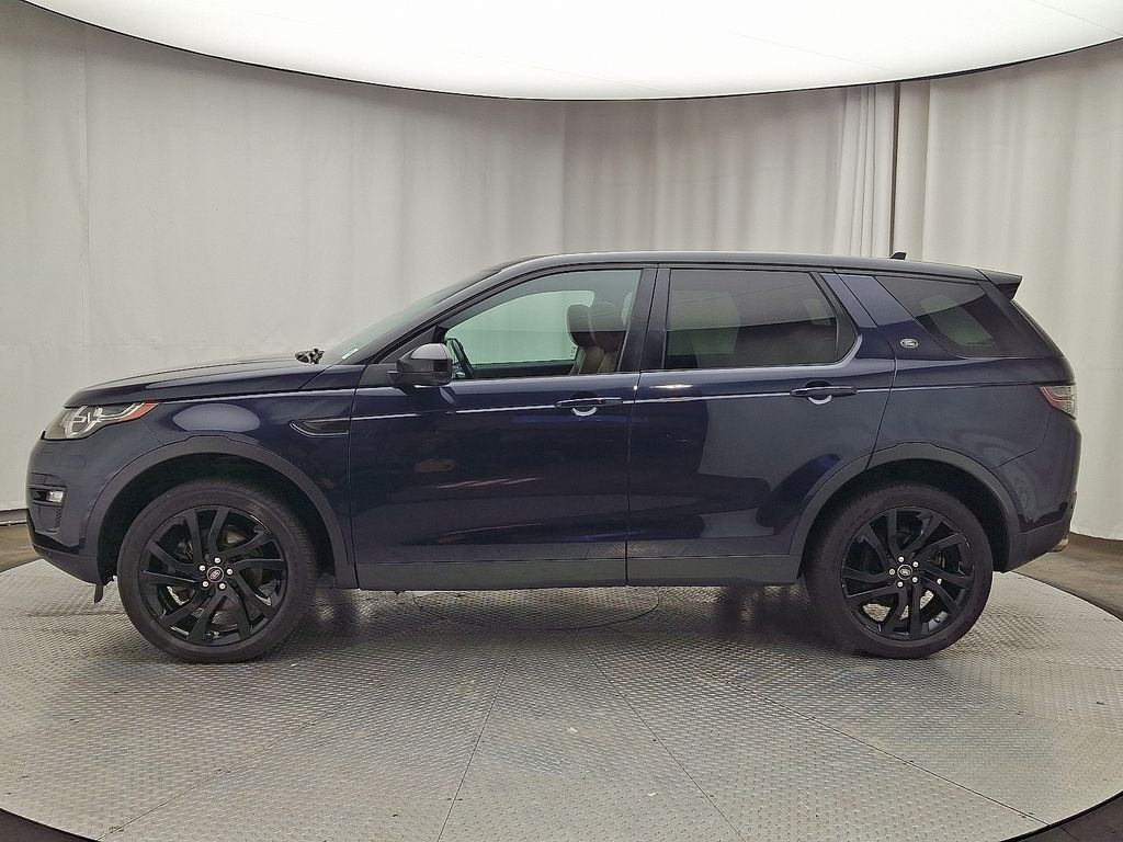 Thumbnail: 2016 Land Rover Discovery Sport - 7