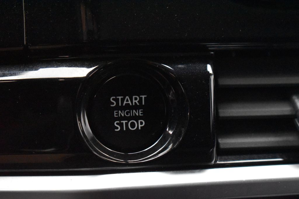 Thumbnail: 2025 Nissan Pathfinder - 16