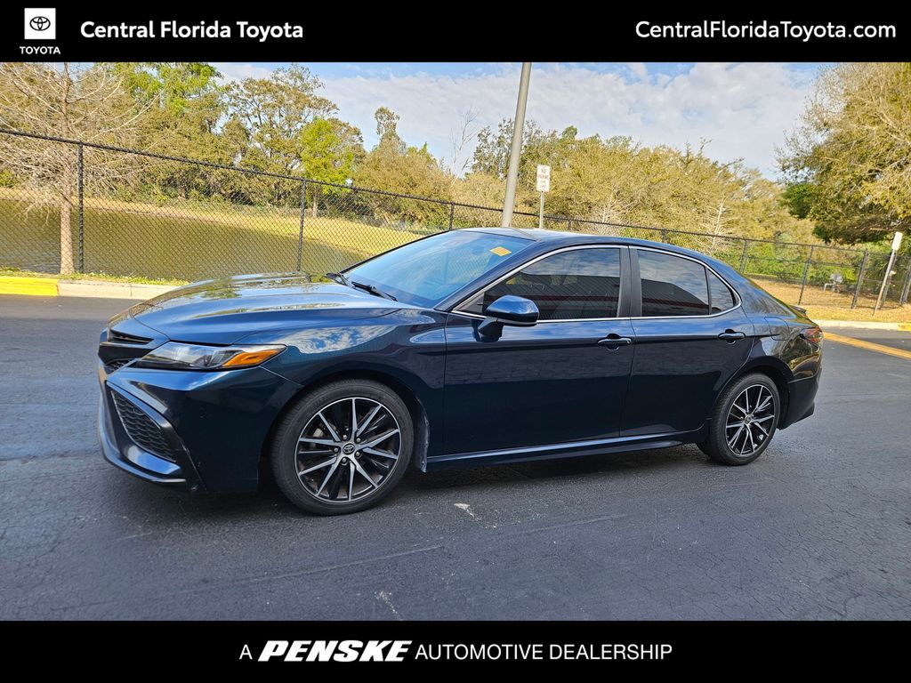 2021 Toyota Camry SE -
                Orlando, FL