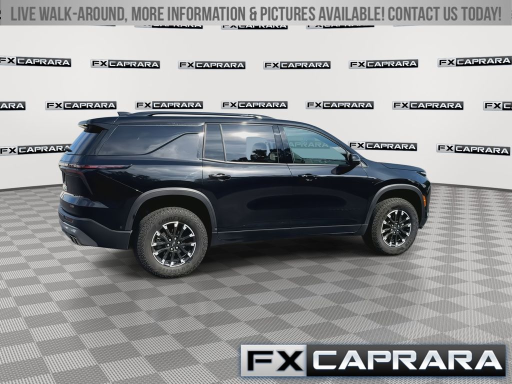 Used 2025 Chevrolet Traverse SUV