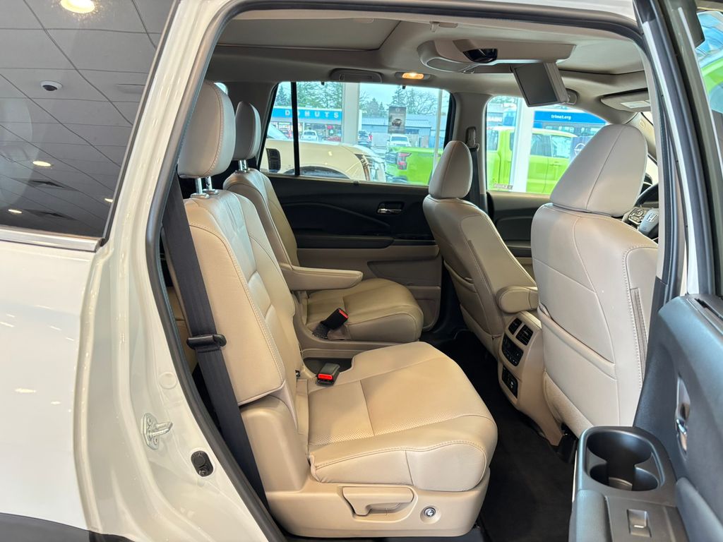 2022 Honda Pilot Elite