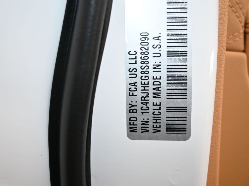 New 2025 Bright White Clearcoat Jeep Summit image 18