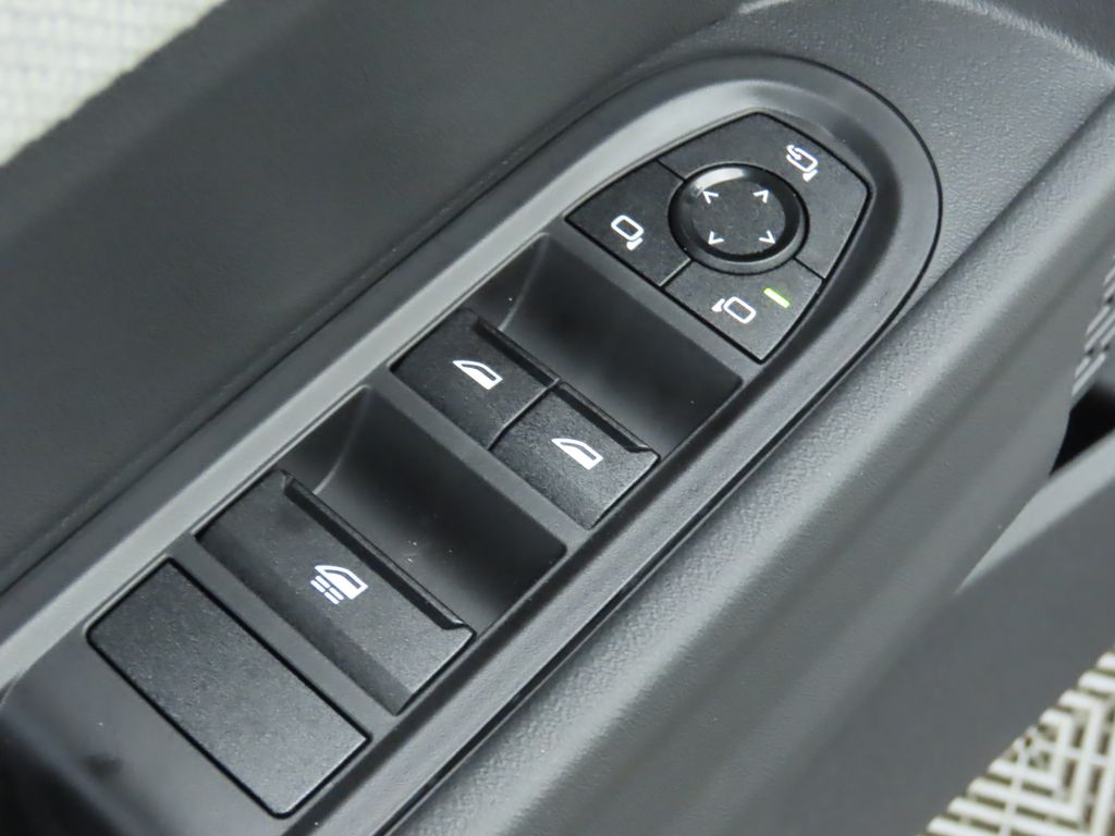 Thumbnail: 2026 MINI Cooper - 32