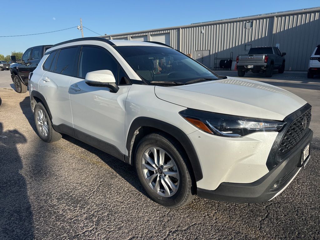 2022 Toyota Corolla Cross LE