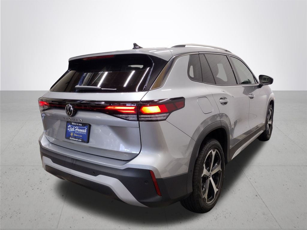 2025 Volkswagen Tiguan 2.0T SE