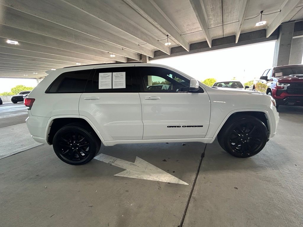 Used 2020 Bright White Clearcoat Jeep Altitude image 6