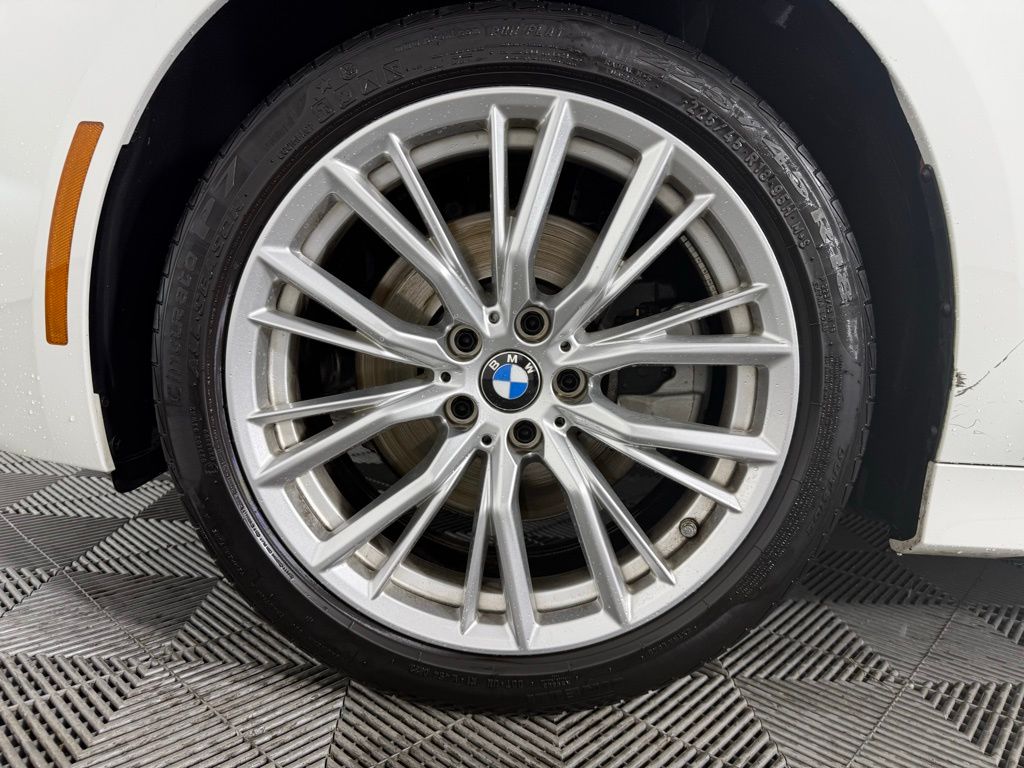 Thumbnail: 2023 BMW 3 Series - 8