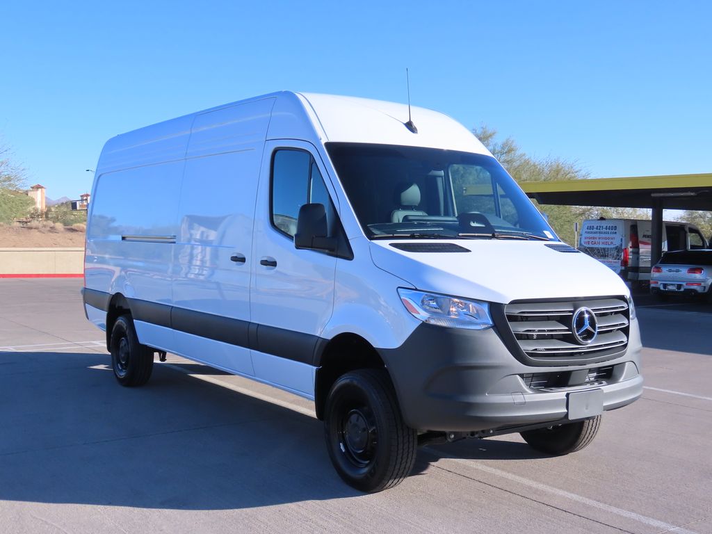 2025 Mercedes-Benz Sprinter 2500 3