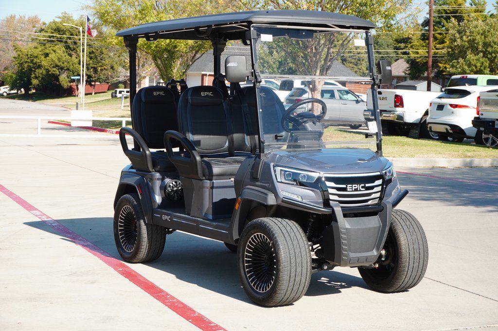 New 2026 Epic E40L FORWARD FACING