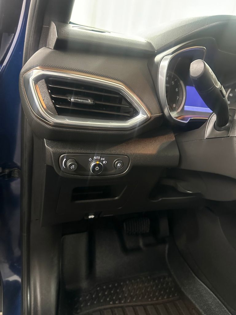 used 2022 Chevrolet TrailBlazer car, priced at $19,485