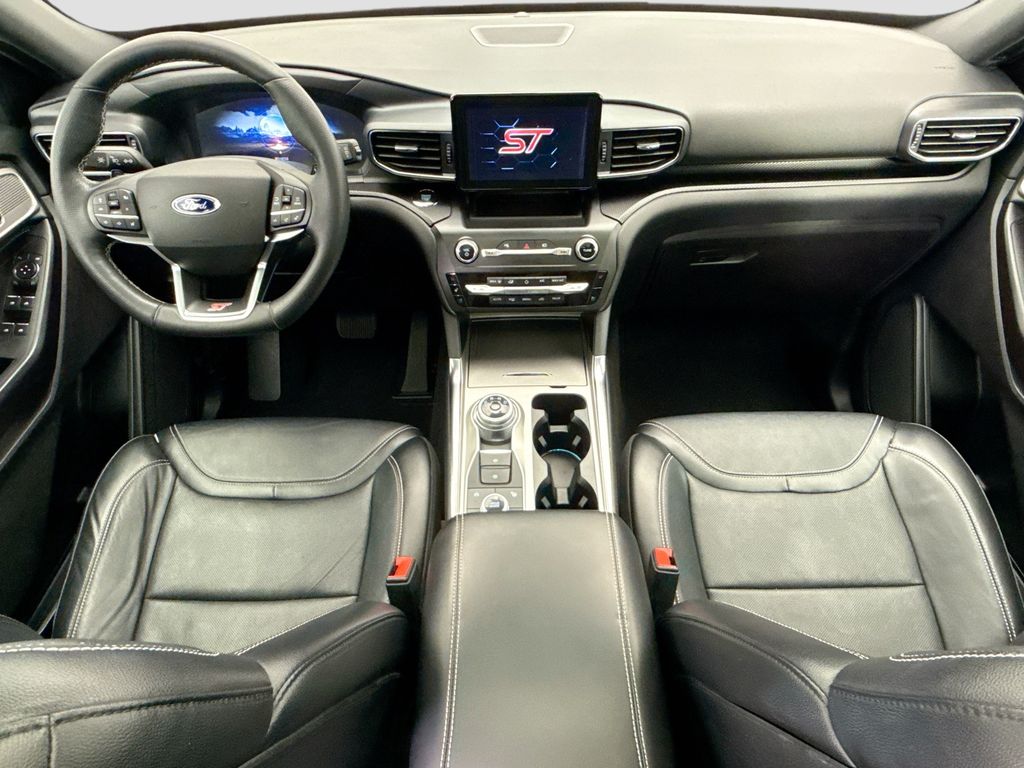 Thumbnail: 2020 Ford Explorer - 13