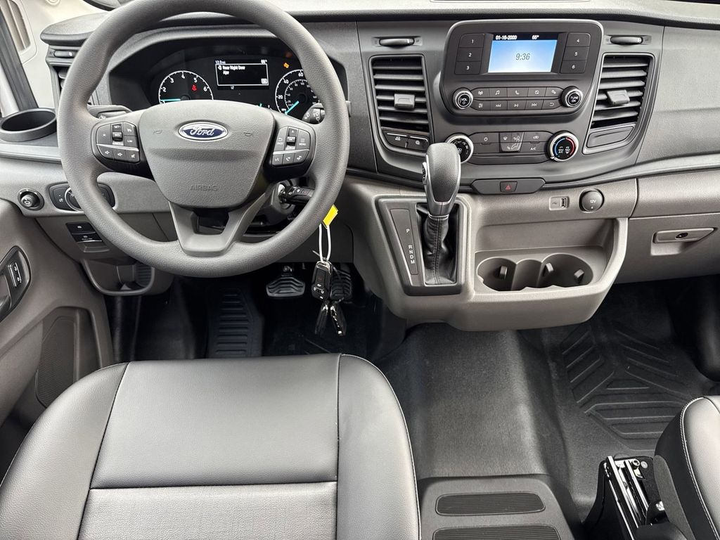 2025 Ford Transit photo 4