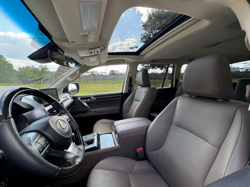 2023 Lexus GX 460 Luxury 17