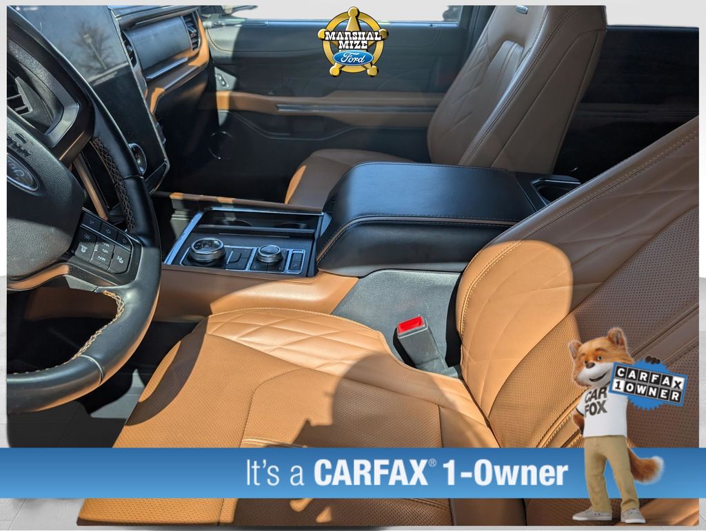 Star White Metallic Tri-Coat 2022 Ford Expedition MAX Platinum 4WD SUV / Crossover Four-Wheel Drive Automatic