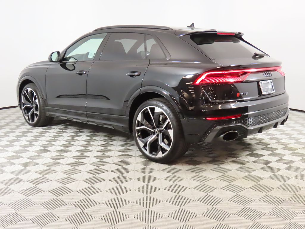 2024 Audi RS Q8 4.0T 3