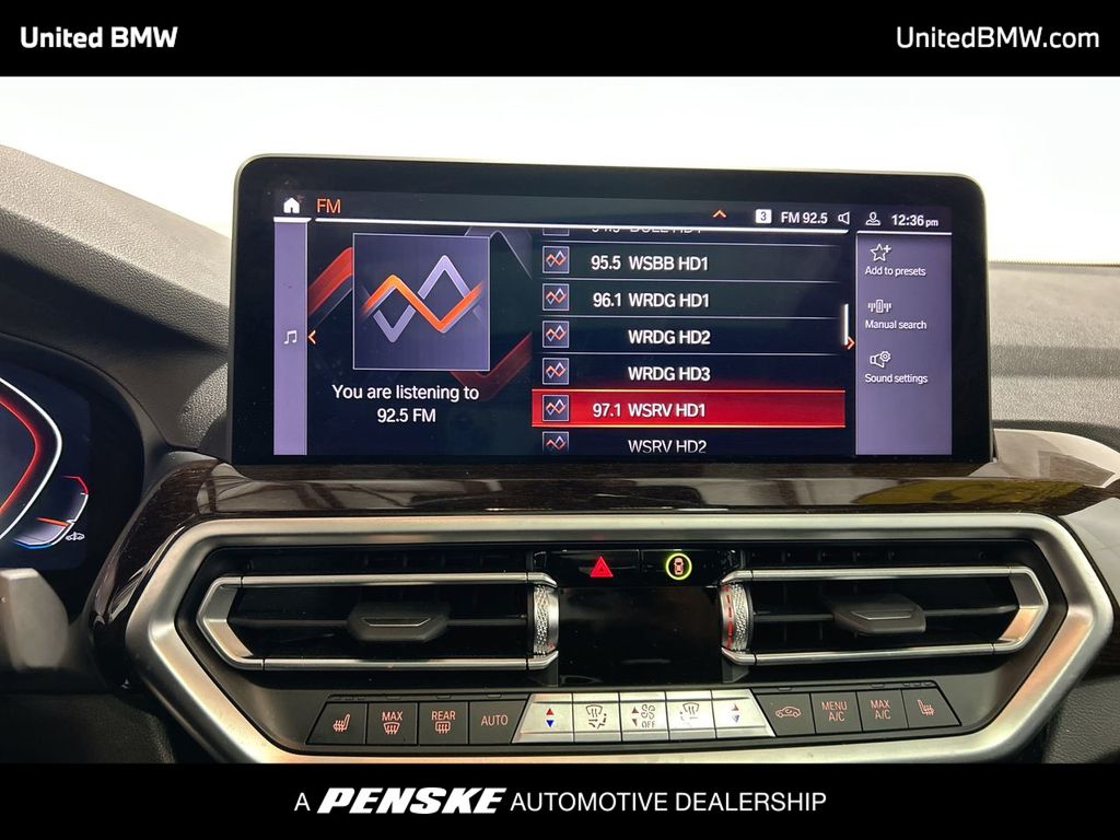 Thumbnail: 2025 BMW X4 - 16