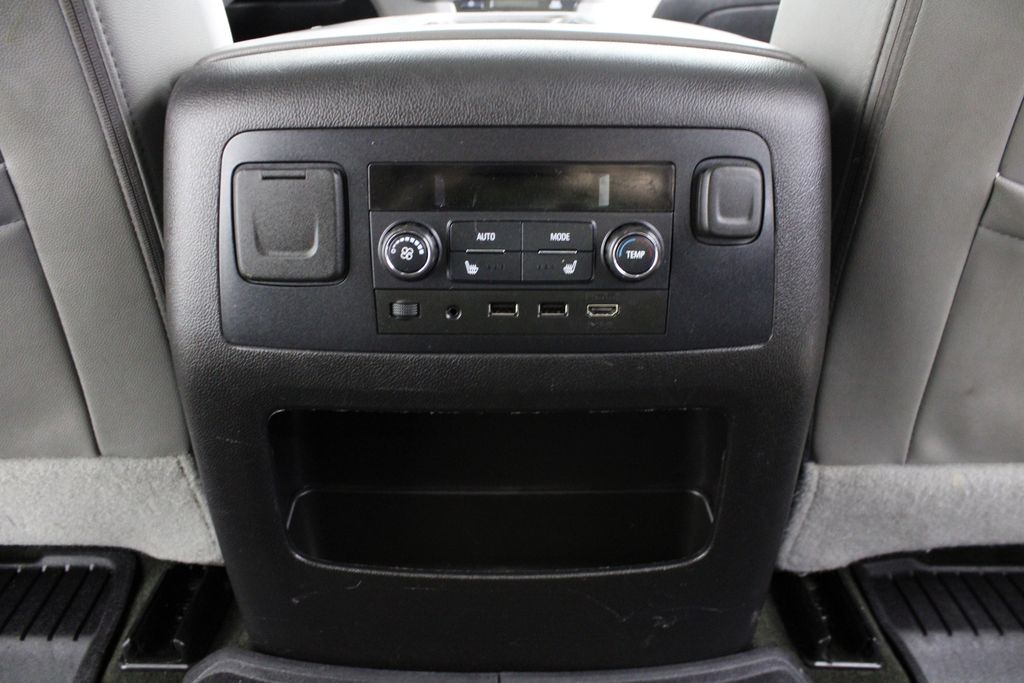 Used 2018 Chevrolet Suburban for sale in 