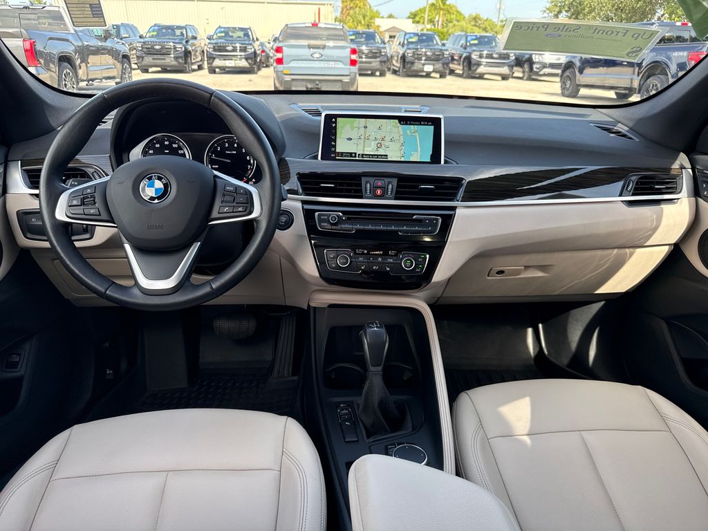 Used 2019 Silver BMW sDrive28i image 6