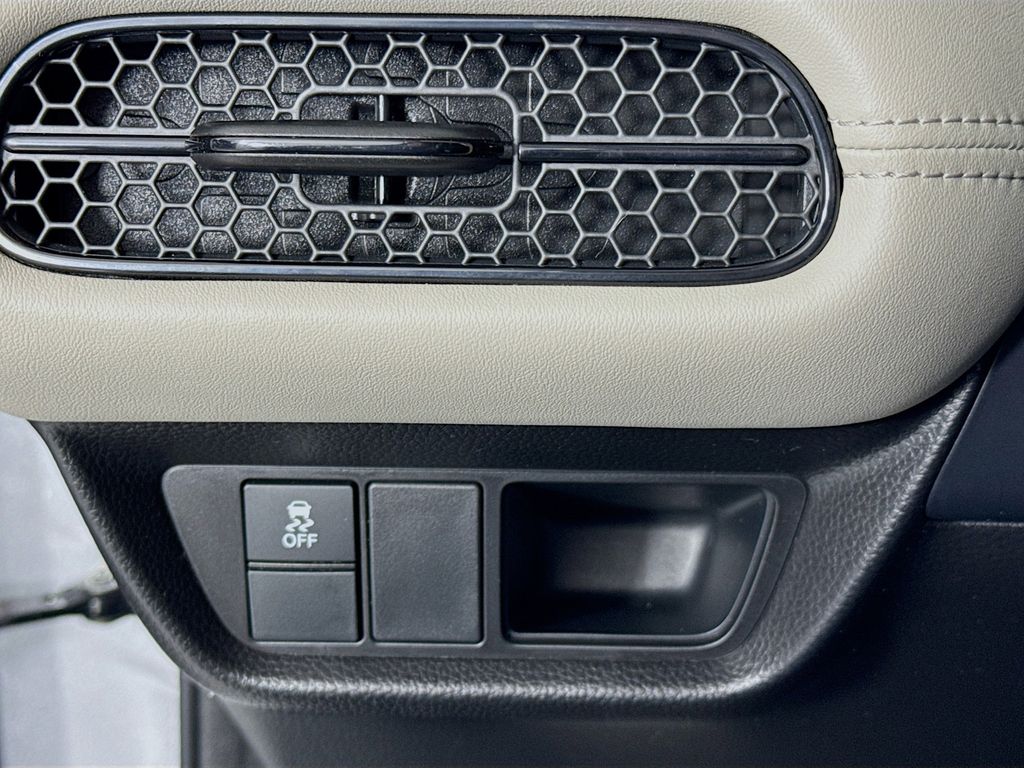 Used Car 2023 Honda Hr-v  Lx For Sale Under $25,000 In Austin, Texas