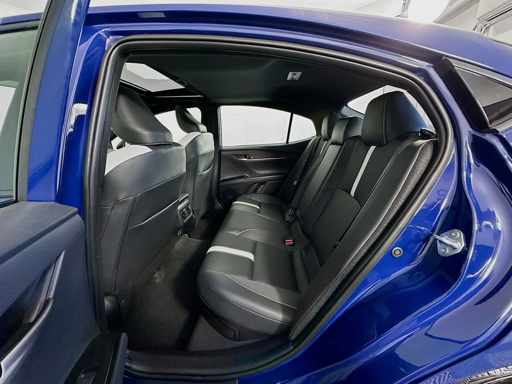 Thumbnail: 2025 Toyota Camry - 24