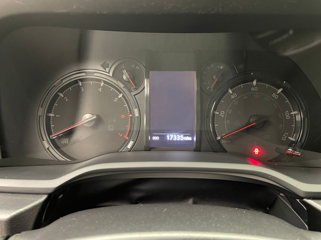 2023 Toyota 4Runner SR5 24