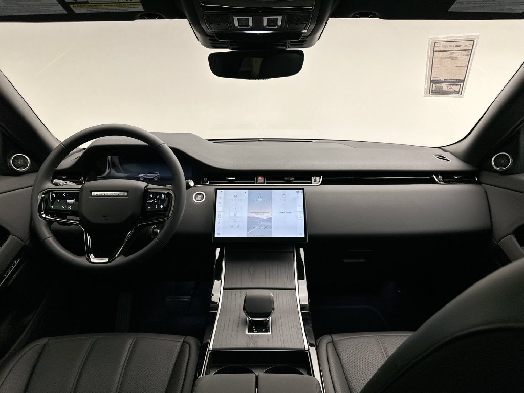 Thumbnail: 2026 Land Rover Range Rover Evoque - 8