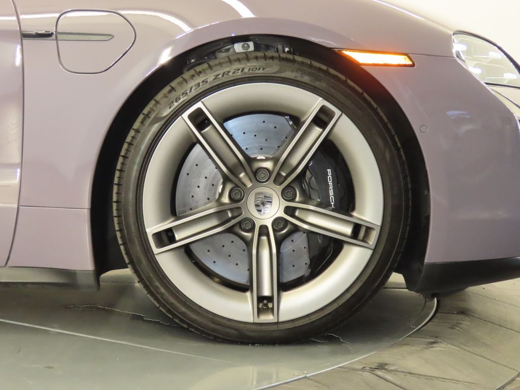 Thumbnail: 2025 Porsche Taycan - 11