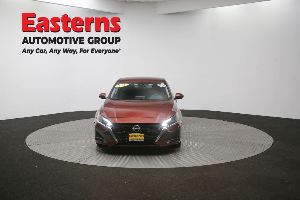Used 2023 Red Nissan 2.5 SV image 49