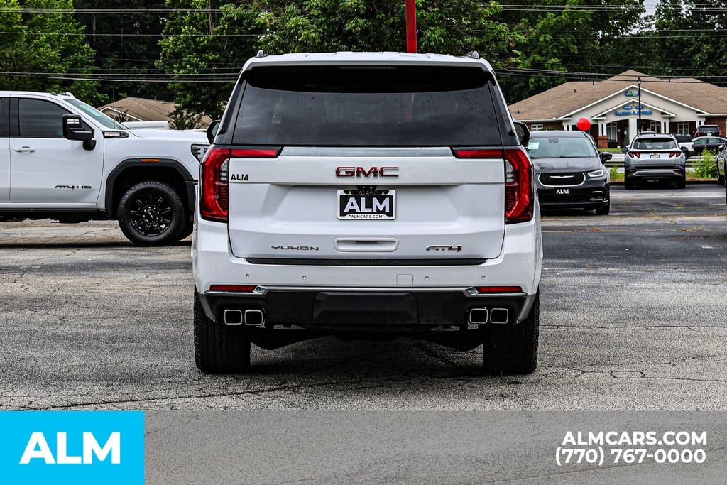 Used 2025 White GMC AT4 image 12