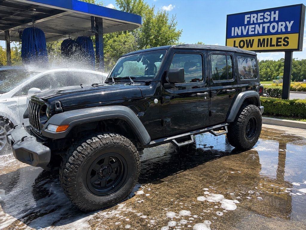 2018 Jeep Wrangler Sport's photo