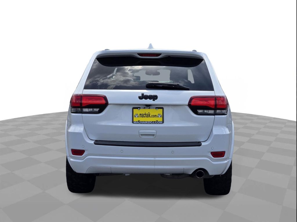 2019 Jeep Grand Cherokee Altitude White at Autostrade