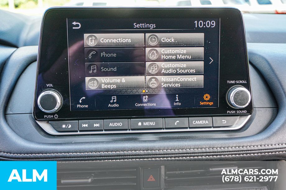 Used 2025 Gray Nissan SV image 34