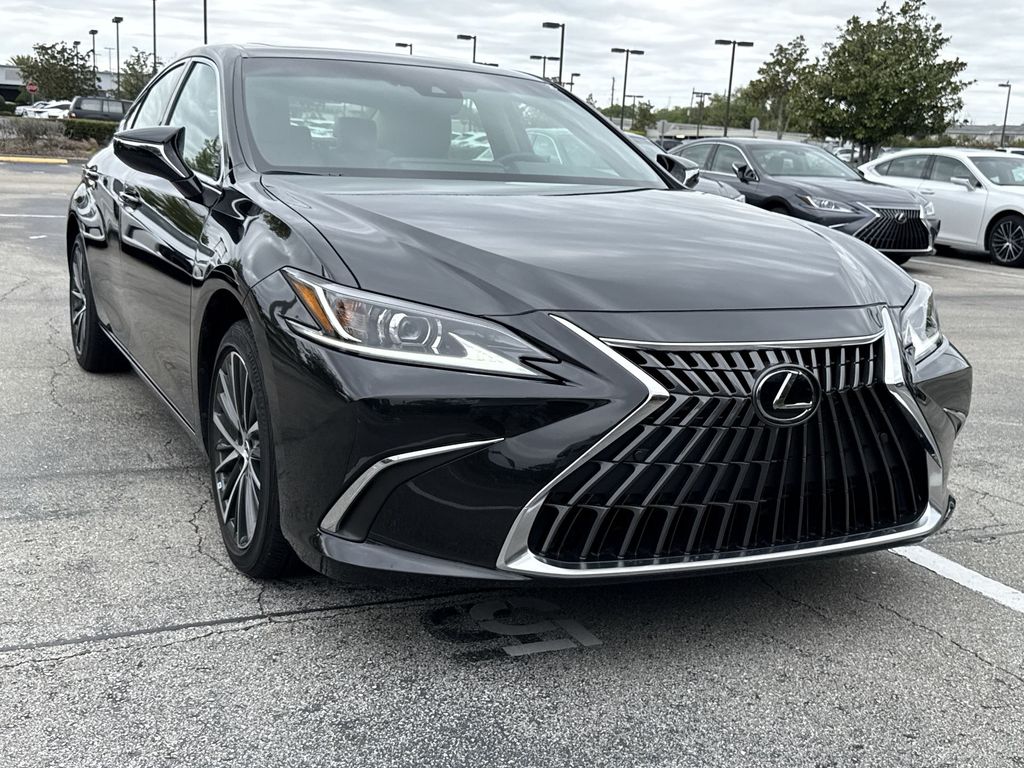 Thumbnail: 2025 Lexus ES - 12