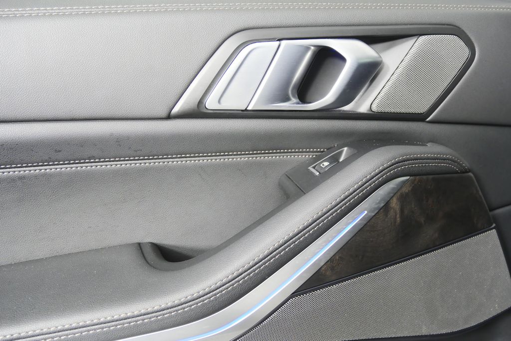 Thumbnail: 2024 BMW X5 - 14