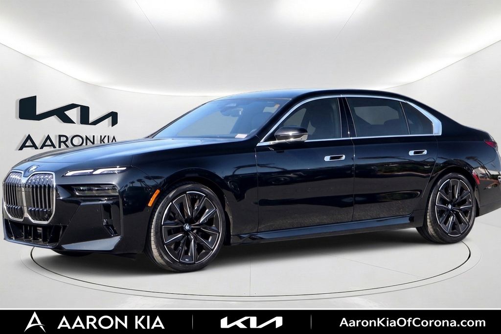 Black Sapphire Metallic 2026 BMW 7 Series Sedan Rear-Wheel Drive 8-Speed Automatic