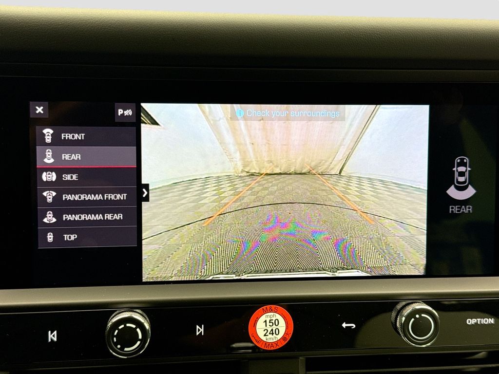 Thumbnail: 2026 Porsche Macan - 18