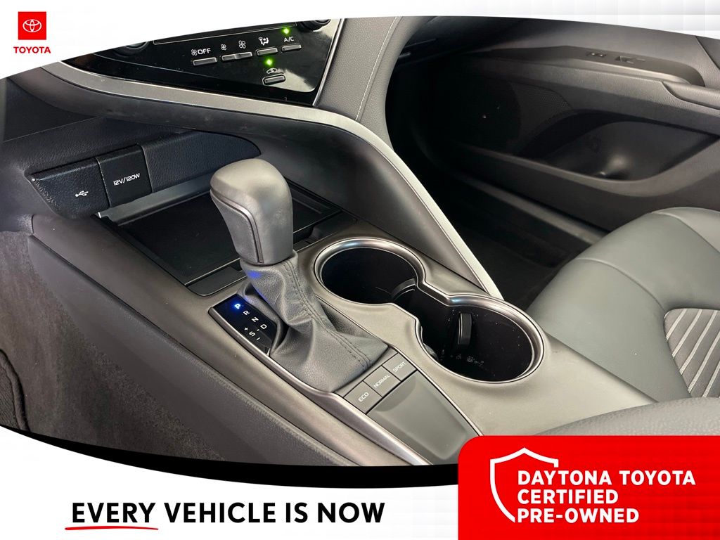 2024 Toyota Camry SE - Photo 29