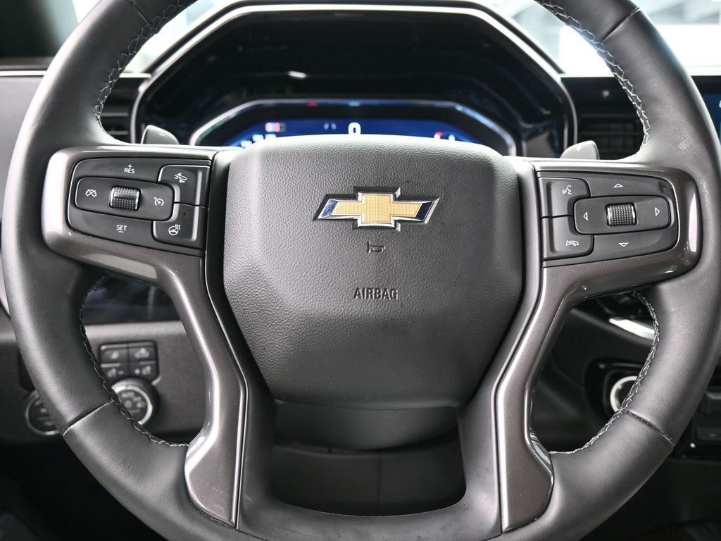 Used 2025 Black Chevrolet High Country image 35