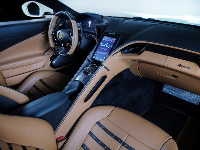 Used 2022 White Ferrari 3.9L V8 image 13