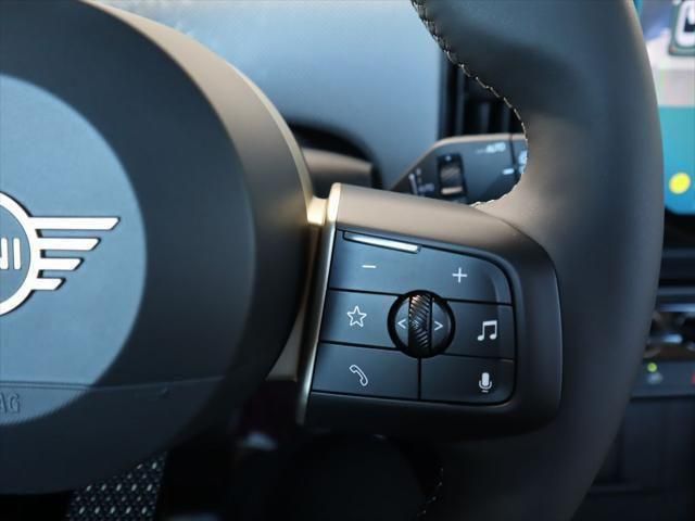 Thumbnail: 2026 MINI Cooper - 12