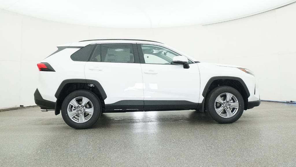 Thumbnail: 2025 Toyota RAV4 - 24