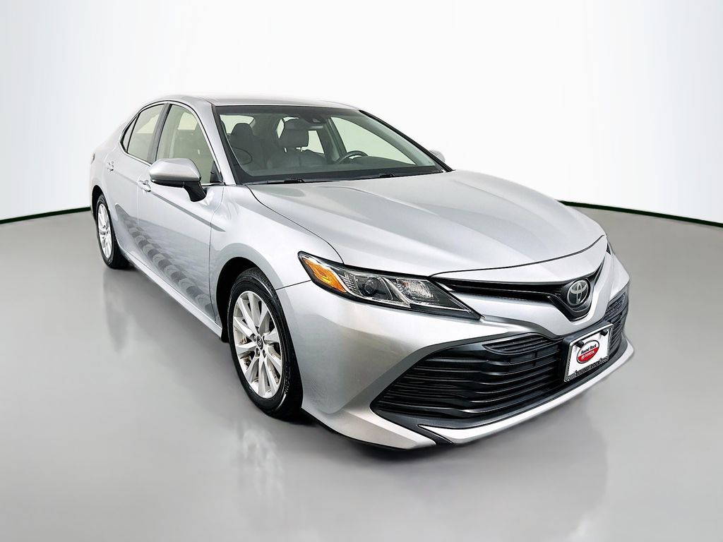 Thumbnail: 2018 Toyota Camry - 3