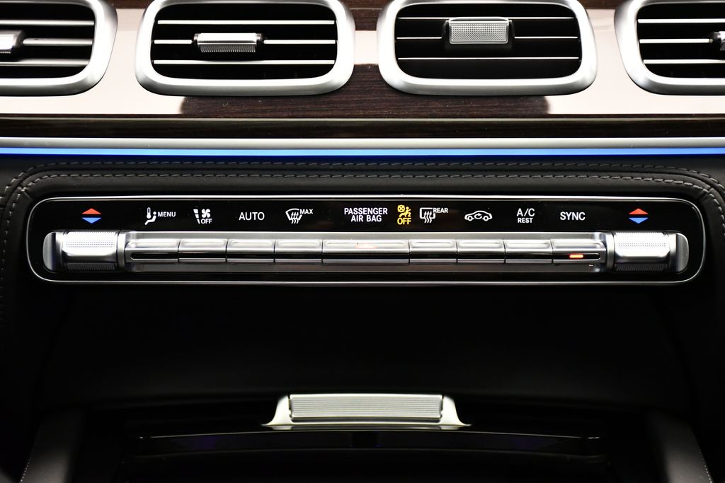 Thumbnail: 2026 Mercedes-Benz GLE - 30