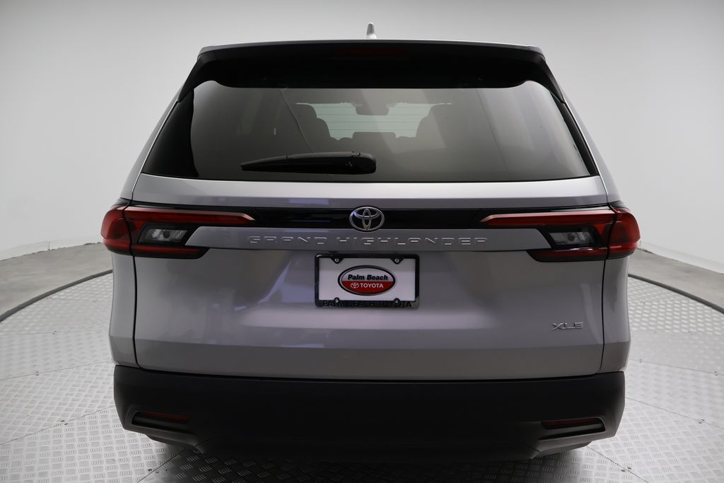 Thumbnail: 2025 Toyota Grand Highlander - 10