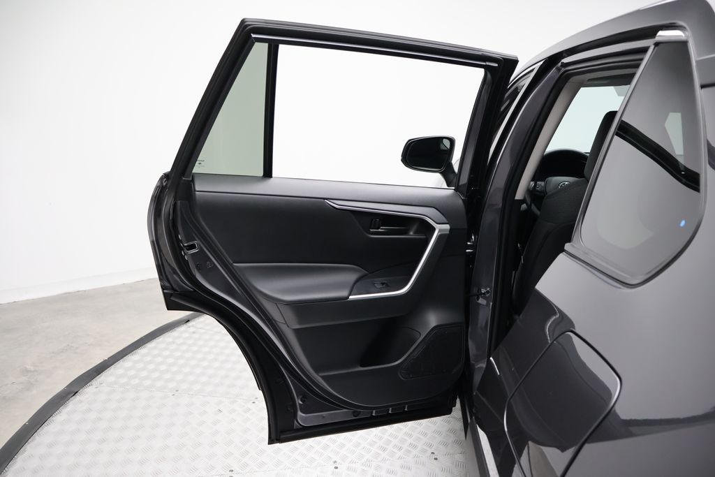 Thumbnail: 2025 Toyota RAV4 - 21