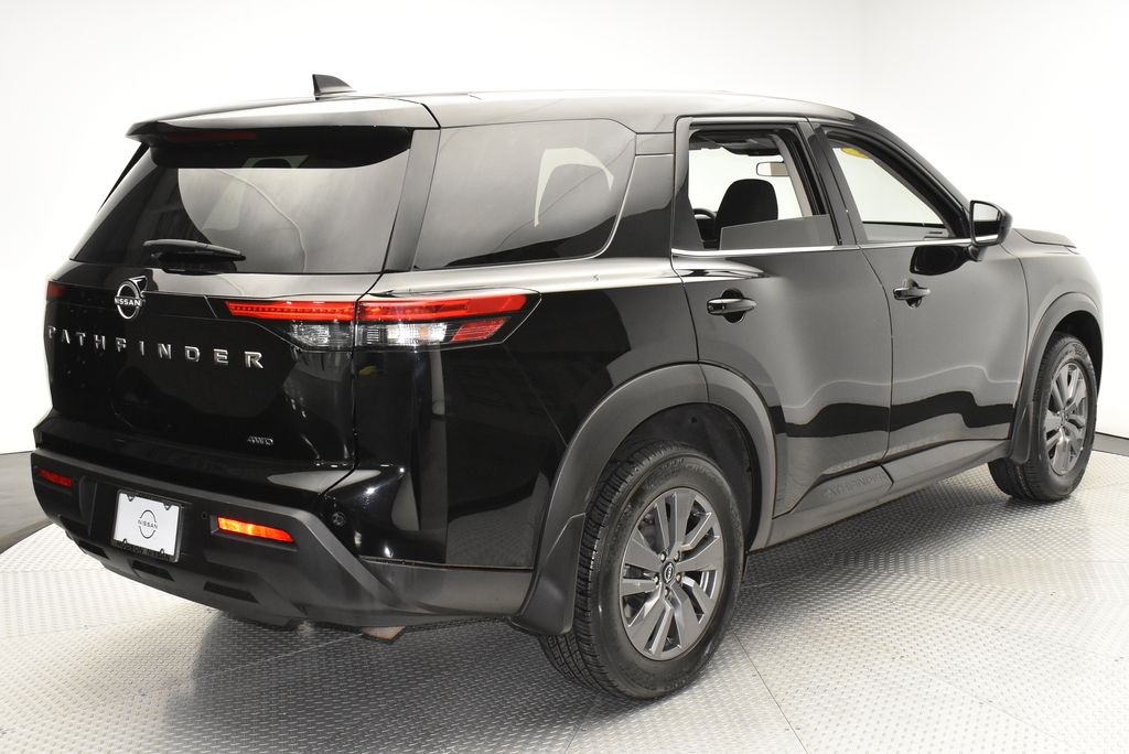 Thumbnail: 2024 Nissan Pathfinder - 5