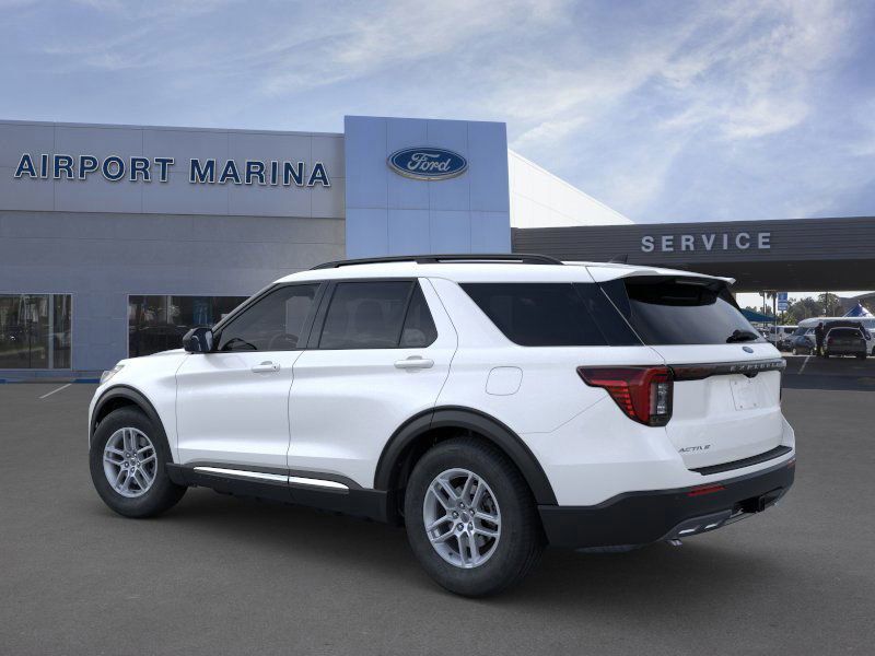 2025 Ford Explorer Active 5